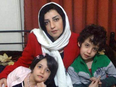 نرگس محمدی در اعتراض به جلوگیری حکومت از ارتباط با فرزندانش اعتصاب غذا کرد